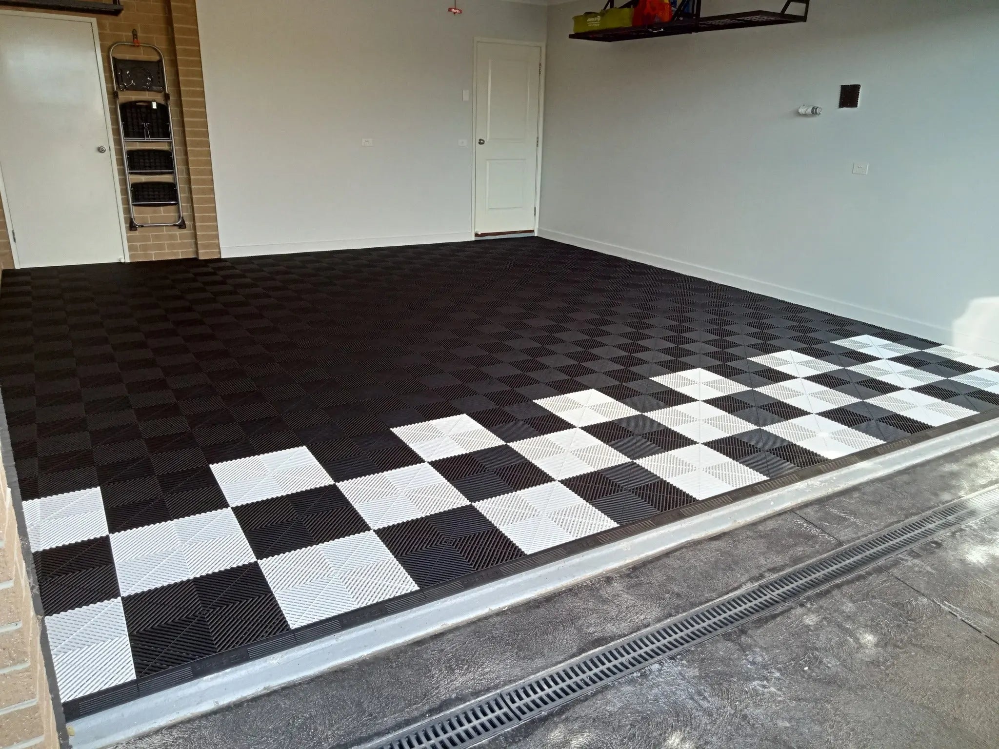 DALLE DE SOL EFFET DAMIER BLANC MISTER DALLE