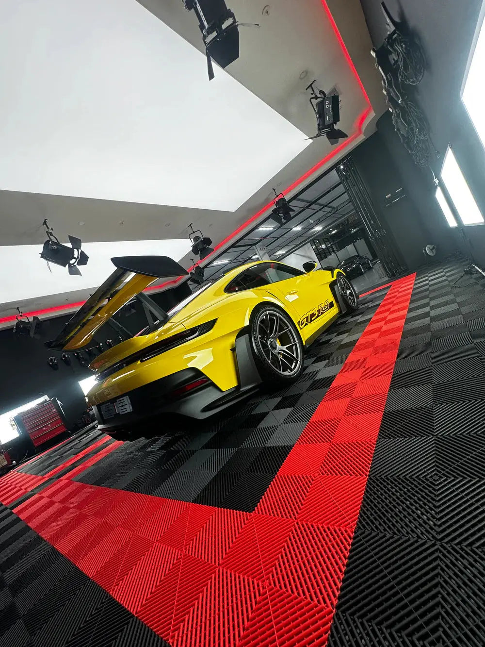 DALLE DE SOL EFFET DAMIER NOIR MISTER DALLE